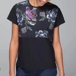 Lululemon Snapshot Tee